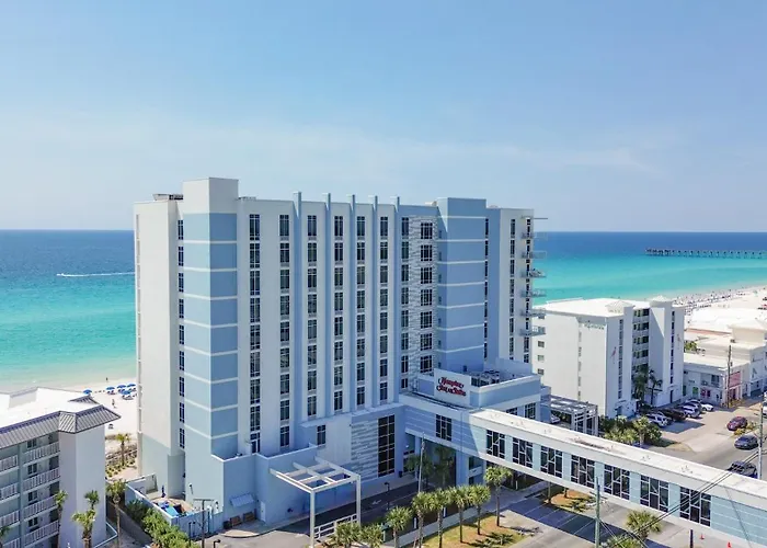 Hotel with pool: Hampton Inn & Suites Panama City Beach-Beachfront