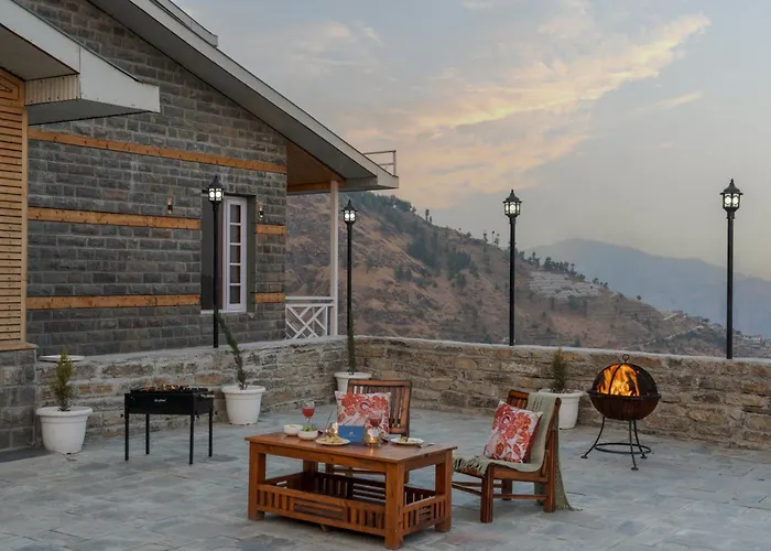 Saffronstays Alpine Blue - 4Br European Villa With Valley Views, Bonfire, Bbq & Forest Treks, Theog
