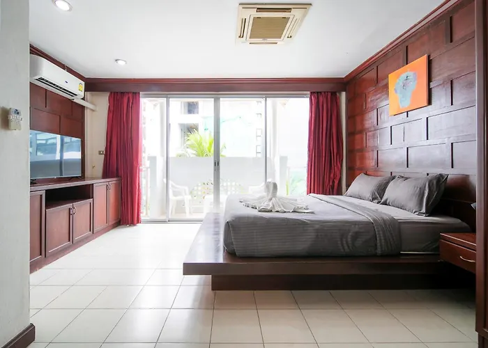 Ebs Hostel Phuket