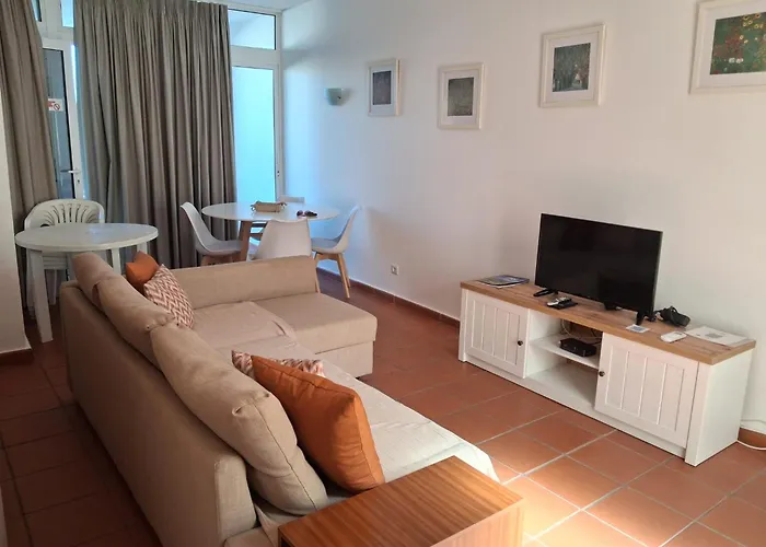 Marina Plaza By Garvetur