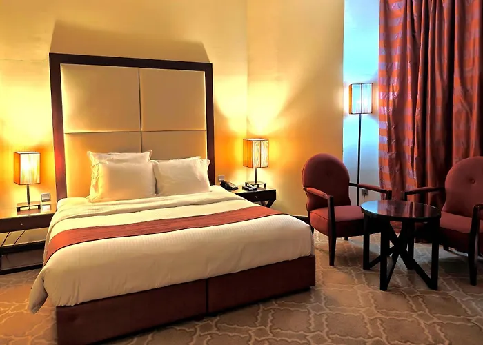 Jacuzzi hotel: Grand Regal Hotel