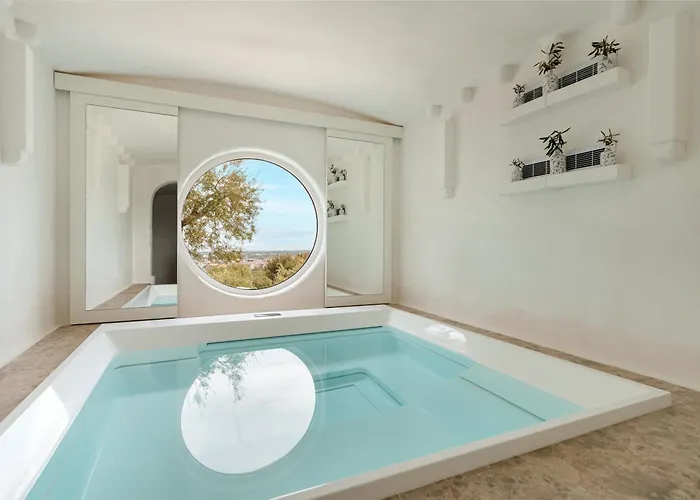 Villa con piscina: Masseria Borgo Ritella