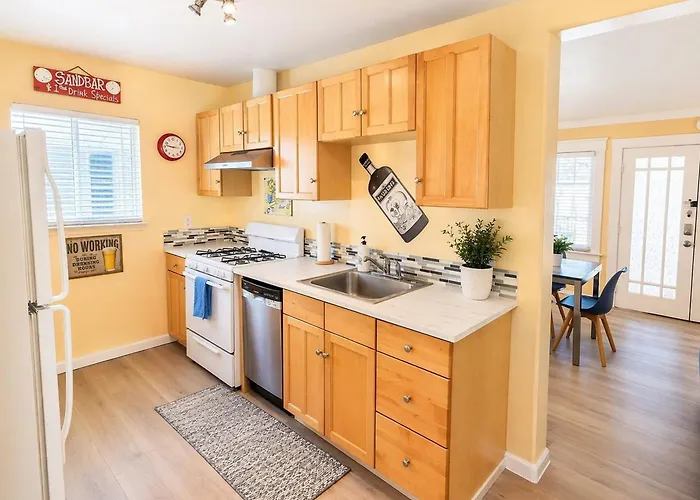 Vacation rental: Casa California - Backyard, Bbq, Firepit & Near Beaches