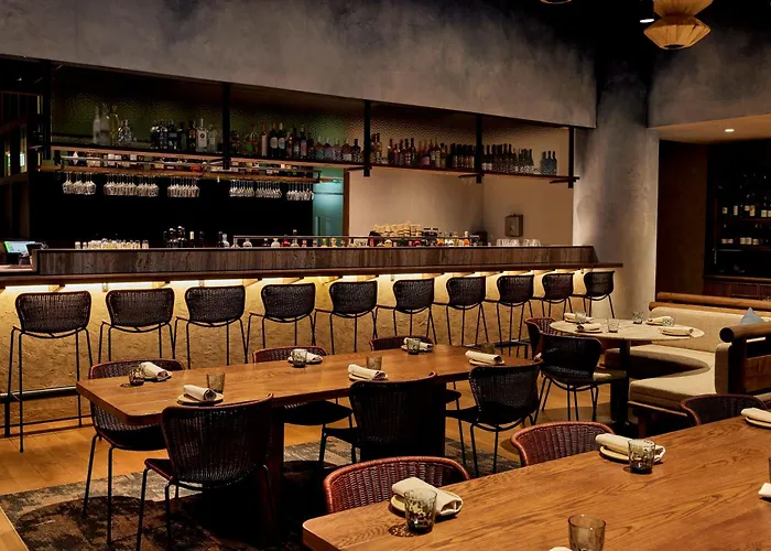 Hotel: The Grand By Skycity