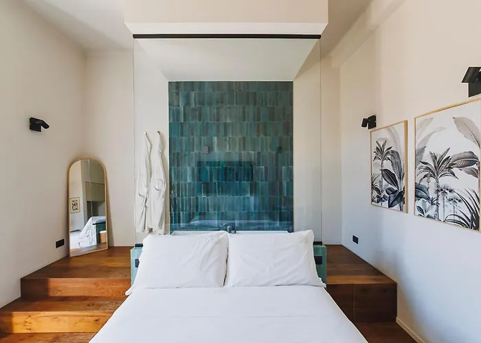 Palazzo Italia Suites