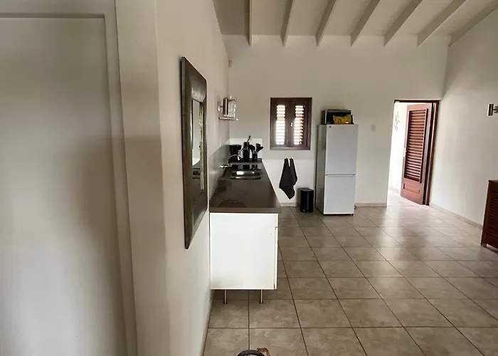 Bantopa Apartments