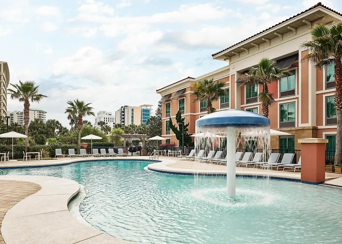Hampton Inn & Suites