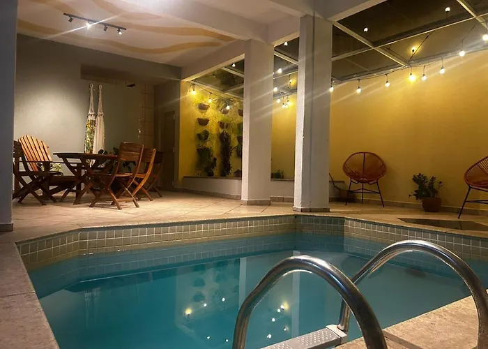 Thermas da Mantiqueira - Poços de Caldas - De frente para a Praça Central e Relógio Floral