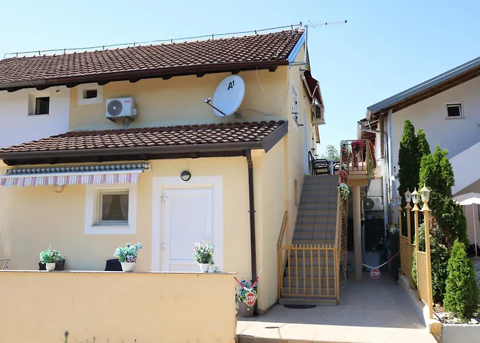 Amore House With Apartment