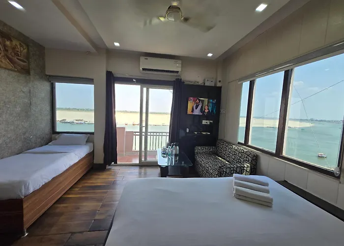 Hotel Sita Place On Heritage Ghats Of Benaras