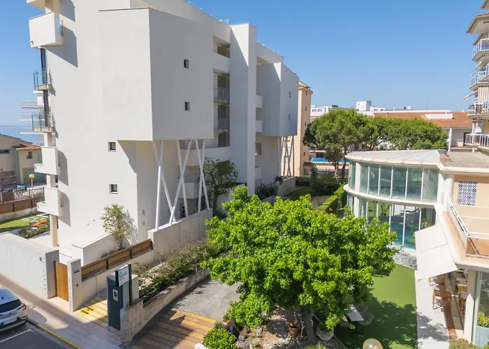 Hoteles con Jacuzzi & Apartaments Thalassa Sport & Wellness