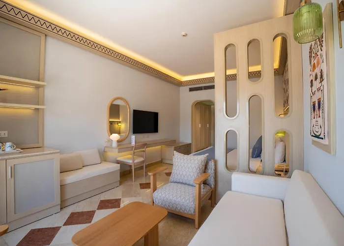 Pharaoh Azur Resort