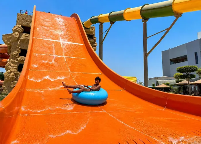 Jewel Plaza And Aqua Park