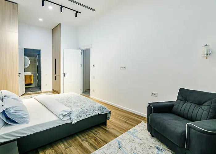 Luxury Knightsbridge Residence White City