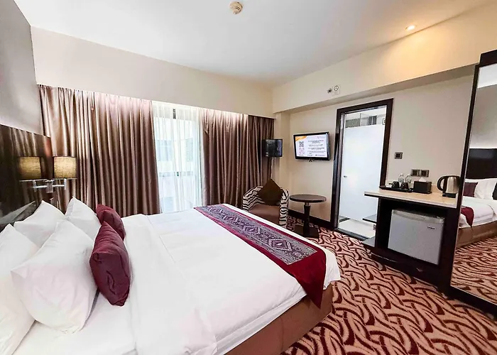  Ming Garden Hotel & Residences