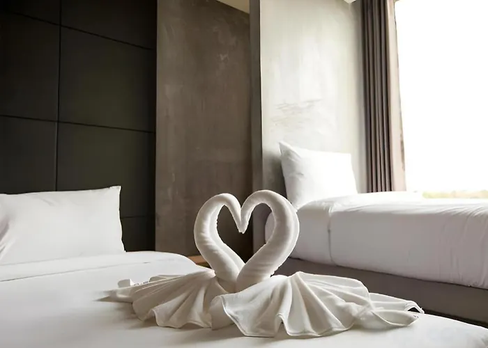 B2 Phuket Boutique & Budget Hotel