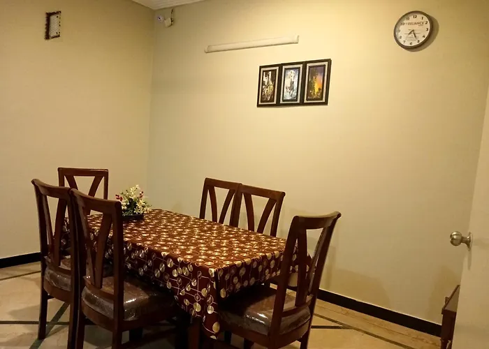 Subhan Palace Guest House