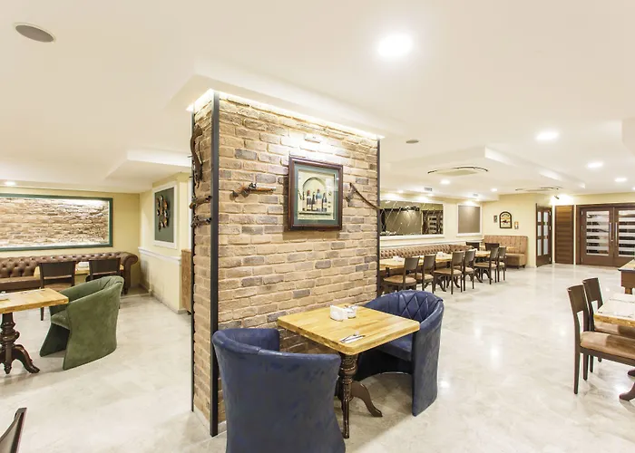 Antroyal Hotel