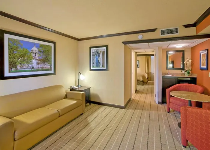 Wyndham Garden Airport Hotel Okc