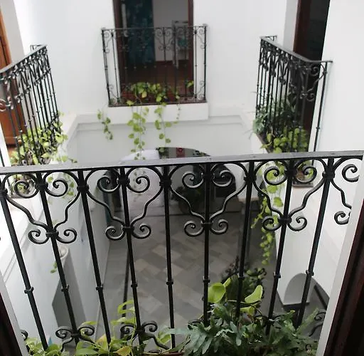 Wake Up In Tarifa Hostel & Restaurant Lounge