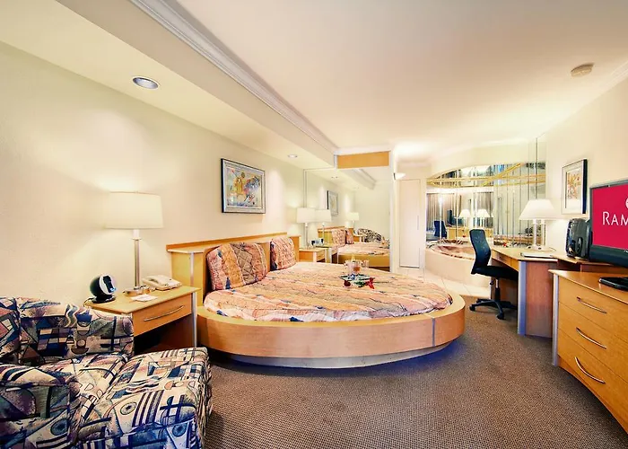 Family Friendly Hotels Ramada Oakland Park Inn