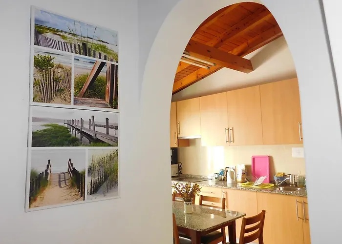 Dinas Guesthouse
