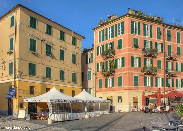 Hôtel accueillant les animaux: Club Nautico Savona