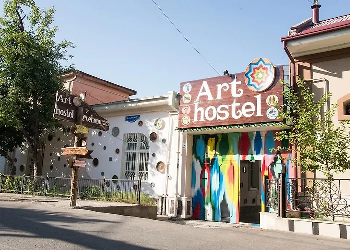 Art Hostel