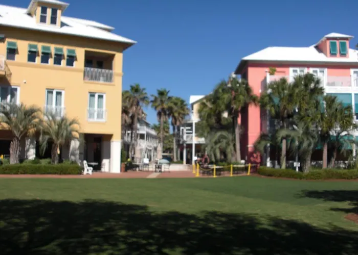 Resorts Guide Carillon Beach Inn
