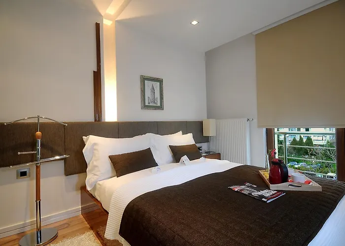 Apart hotel: Aura Suites