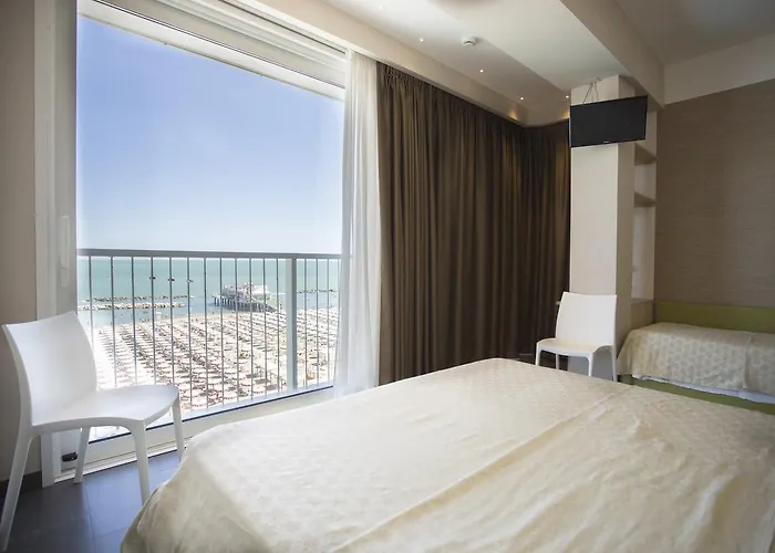 Hotel sulla spiaggia: Hotel Excelsior