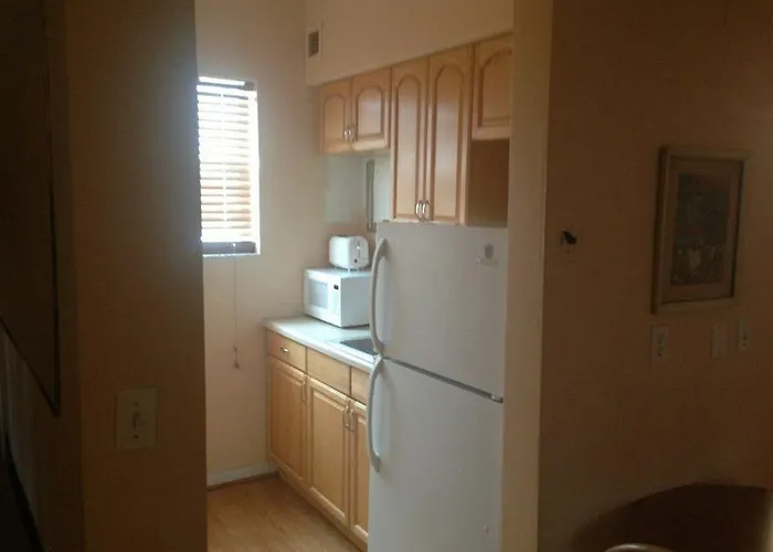 Hostel: Collins Avenue Hostel