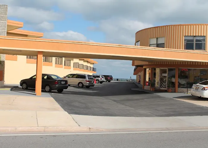 Grand Prix Motel Beach Front