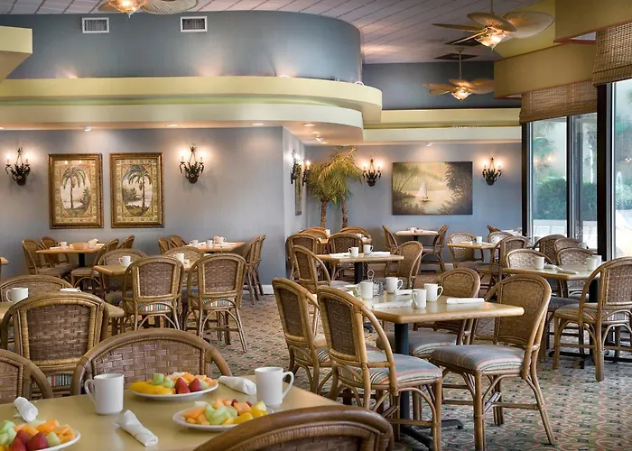 Beach hotel: Coral Beach Resort