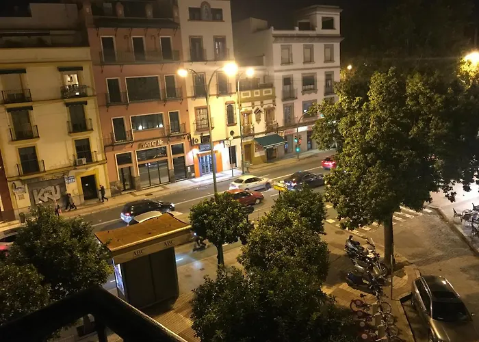 Hôtel bon marché: Hostal Puerta Carmona