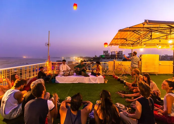 Wander Station Varanasi