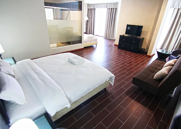 Putatan Platinum Hotel