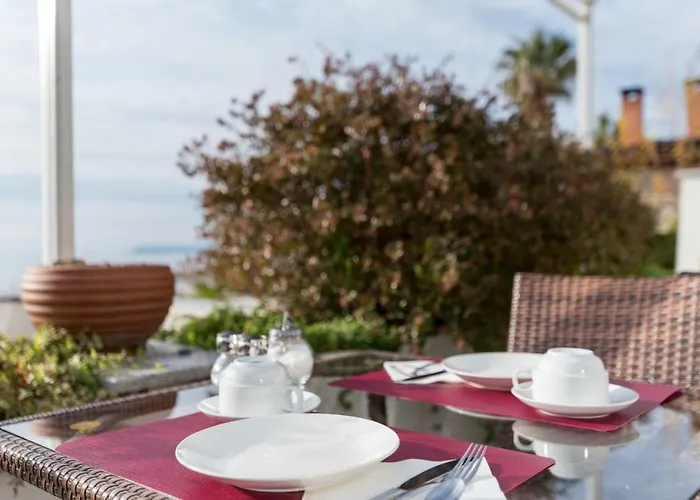 Beach Guesthouse Mediteran