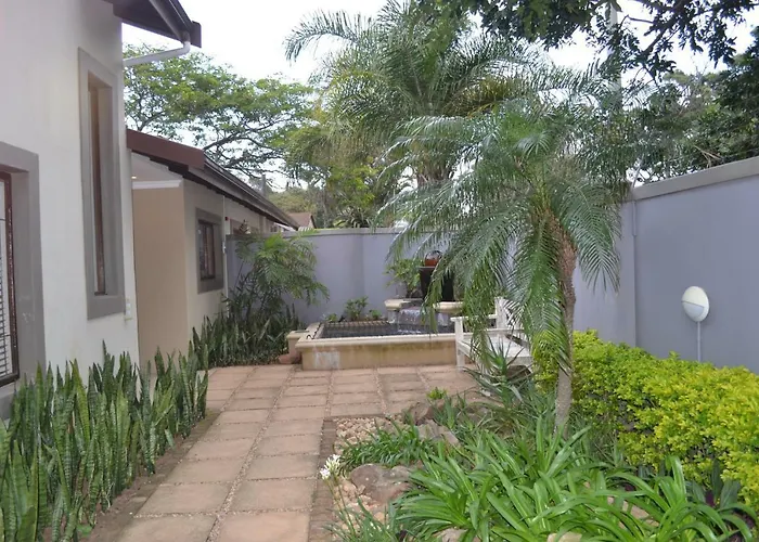 Mahogany Villa Guesthouse - Solar