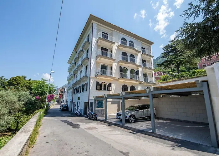Le Fratte Luxury Home