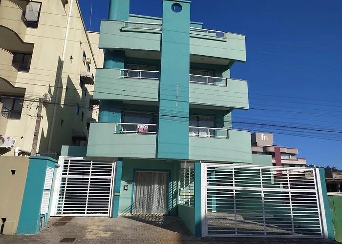 Aluguéis de temporada: Apartamentos Praia Azul Bombas